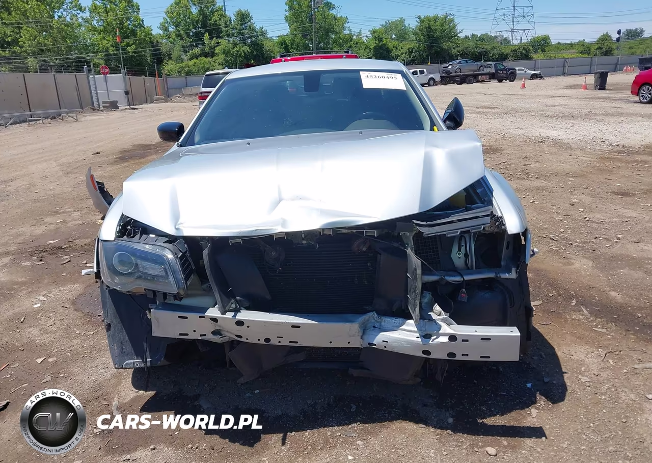 2020 Chrysler 300 Touring VIN:2C3CCAAG0LH239395 - 13