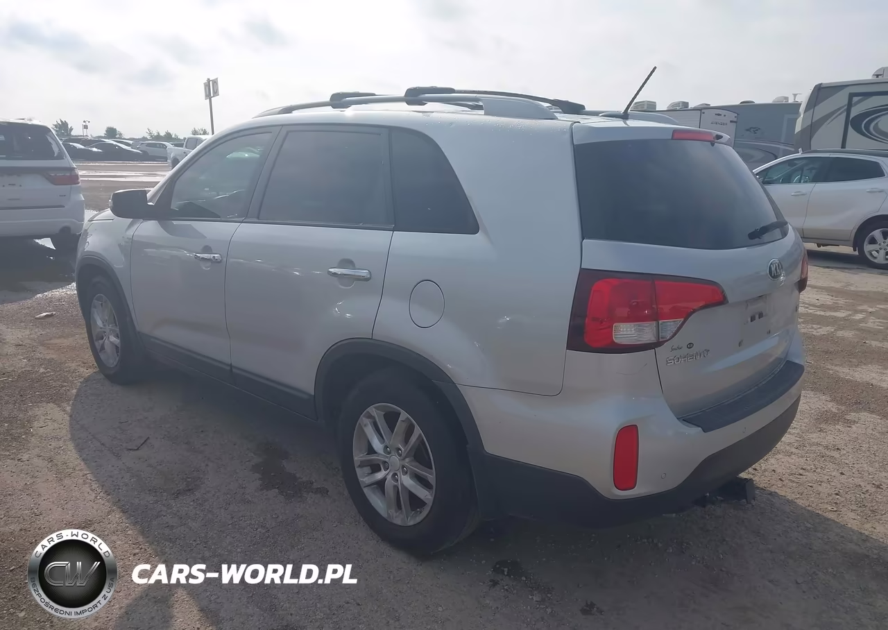 2014 Kia Sorento Lx VIN:5XYKT4A68EG506753 - 3