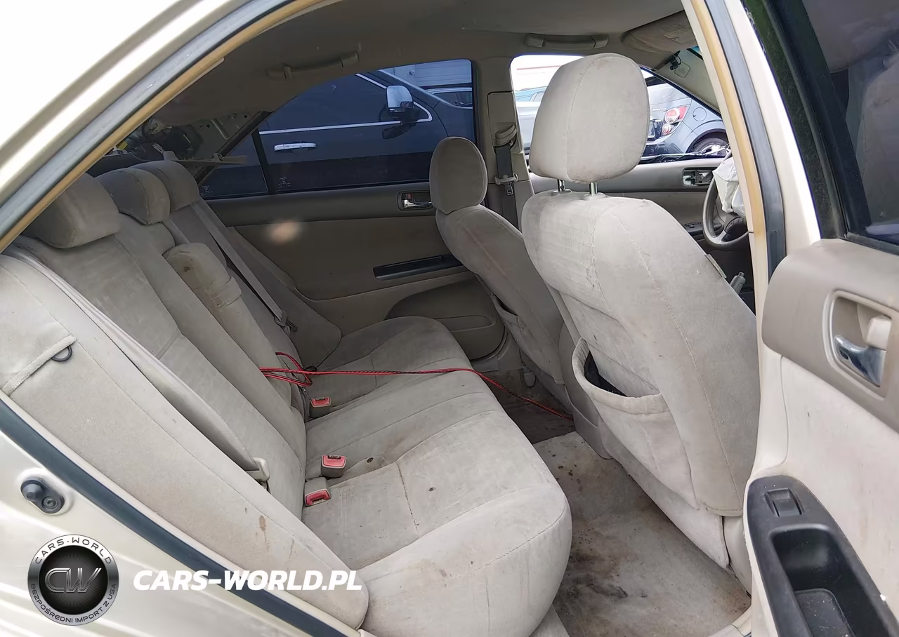 2005 Toyota Camry Le VIN:4T1BE30K75U405801 - 8