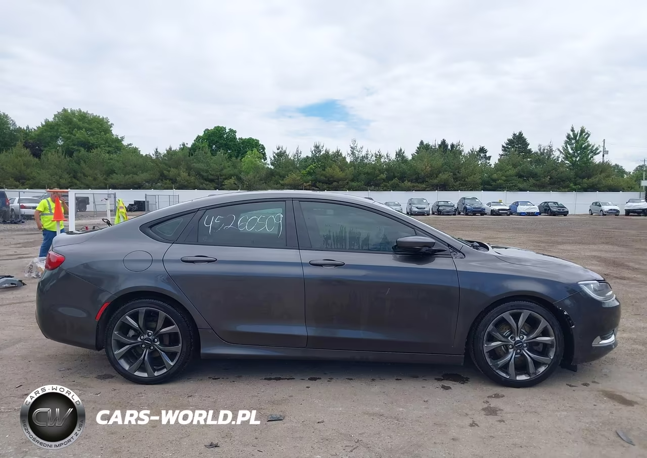 2015 Chrysler 200 S VIN:1C3CCCBBXFN550441 - 13