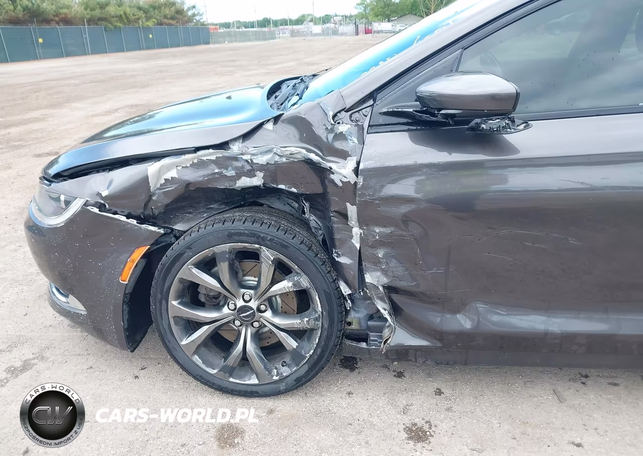 2015 Chrysler 200 S VIN:1C3CCCBBXFN550441 - 6
