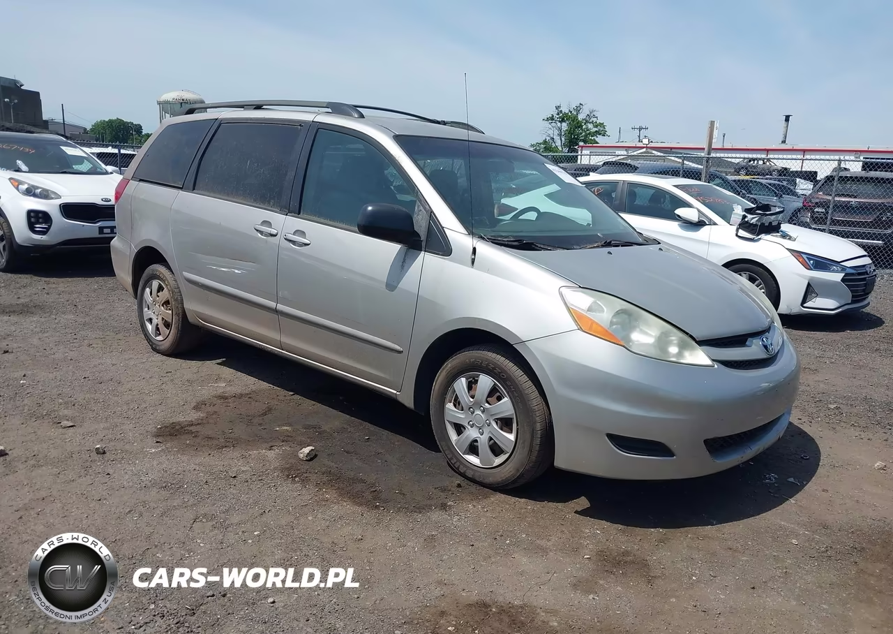 2006 Toyota Sienna Le – zdjęcie 1 z 11