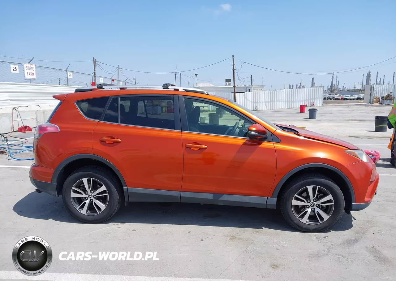 2016 Toyota Rav4 Xle VIN:JTMWFREV3GJ081856 - 13