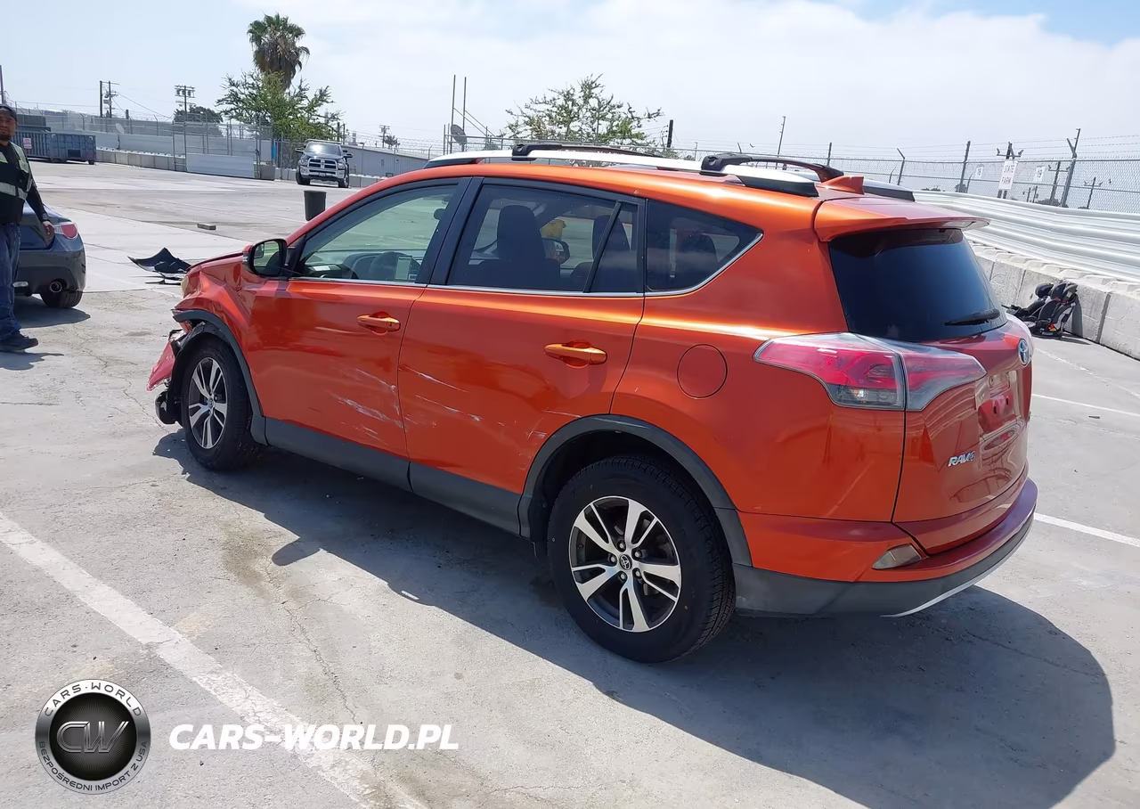 2016 Toyota Rav4 Xle VIN:JTMWFREV3GJ081856 - 3