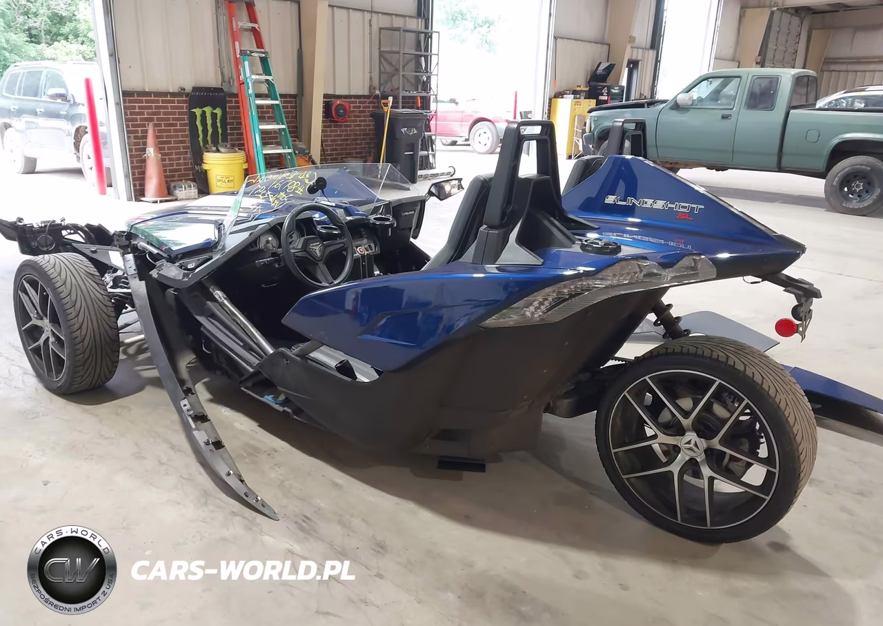 2017 Polaris Slingshot Sl VIN:57XAAPFA6H8123297 - 3