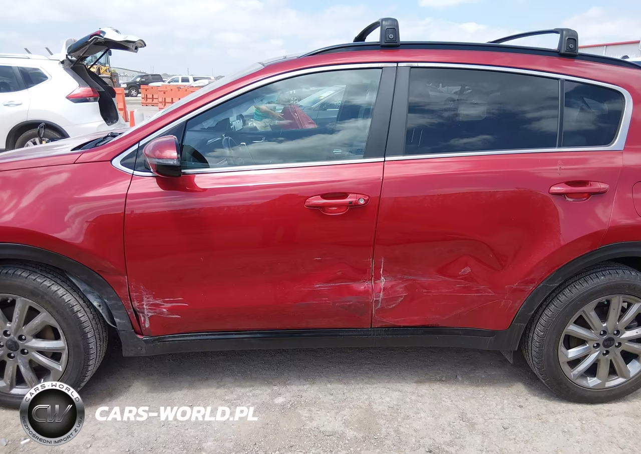 2022 Kia Sportage Nightfall Edition VIN:KNDP6CAC3N7996481 - 6