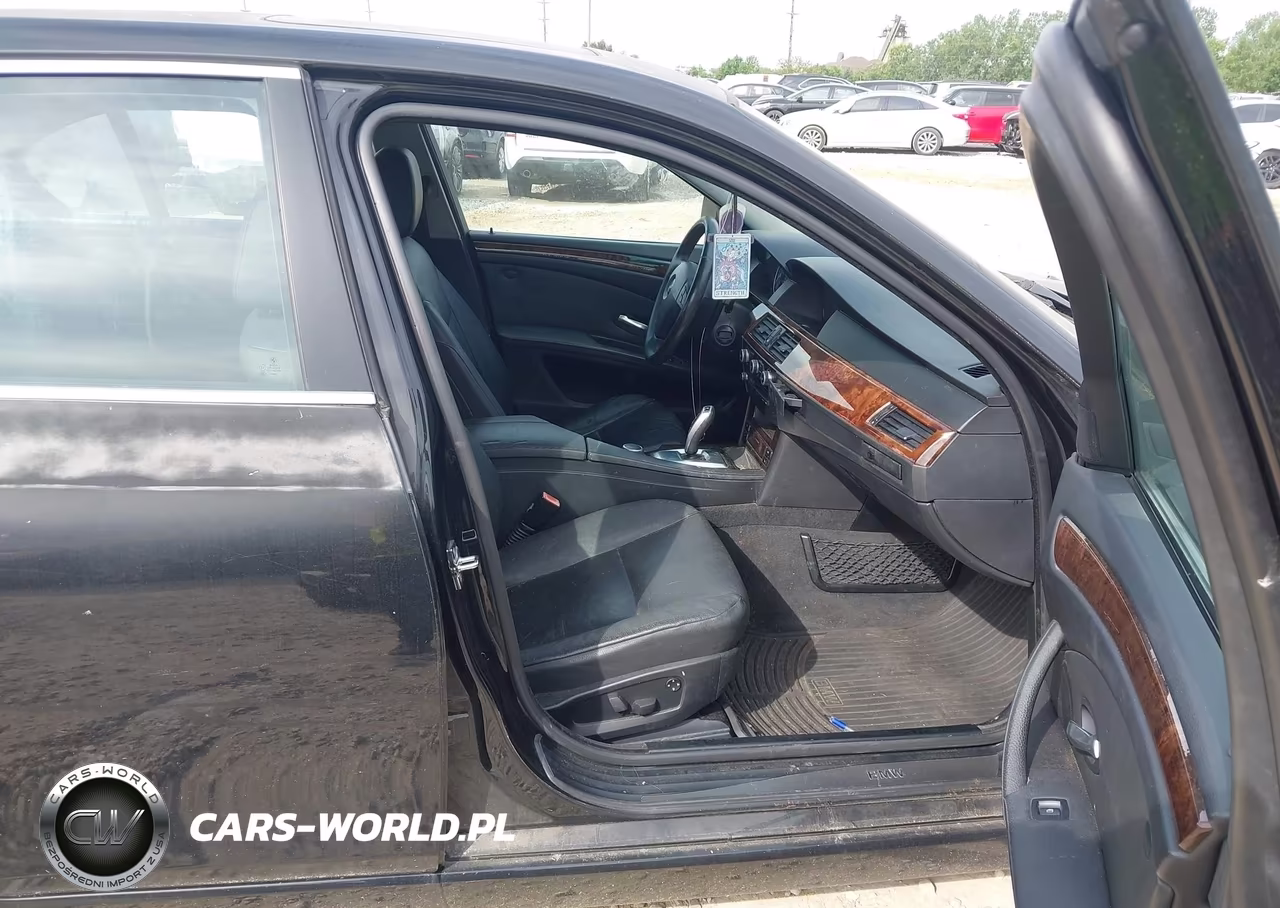 2008 BMW 528Xi VIN:WBANV13588CZ55947 - 5