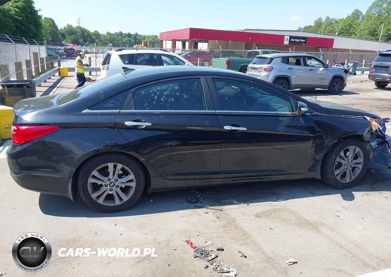 2012 Hyundai Sonata Limited VIN:5NPEC4AC9CH389113 - 13