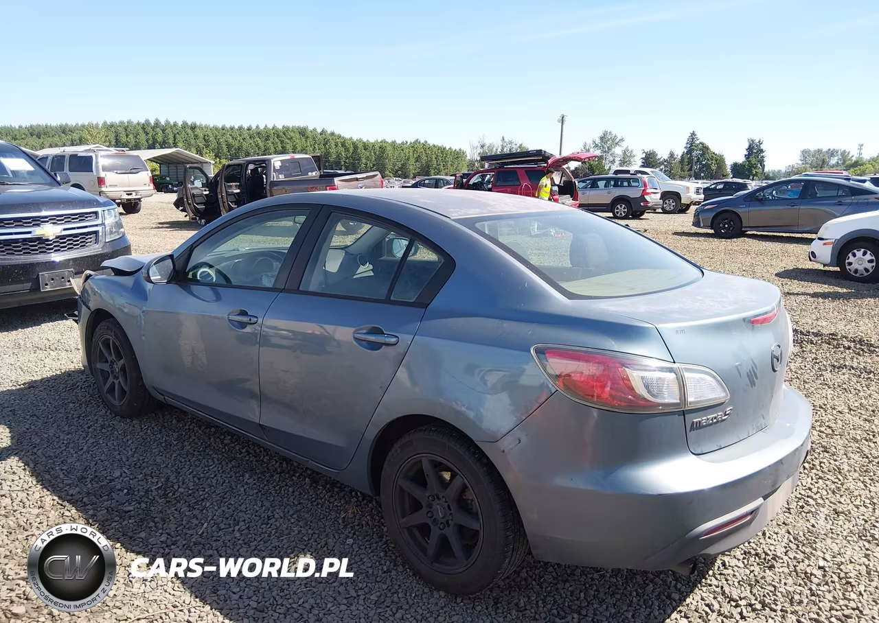 2011 Mazda Mazda3 I Sport VIN:JM1BL1UG9B1427834 - 3