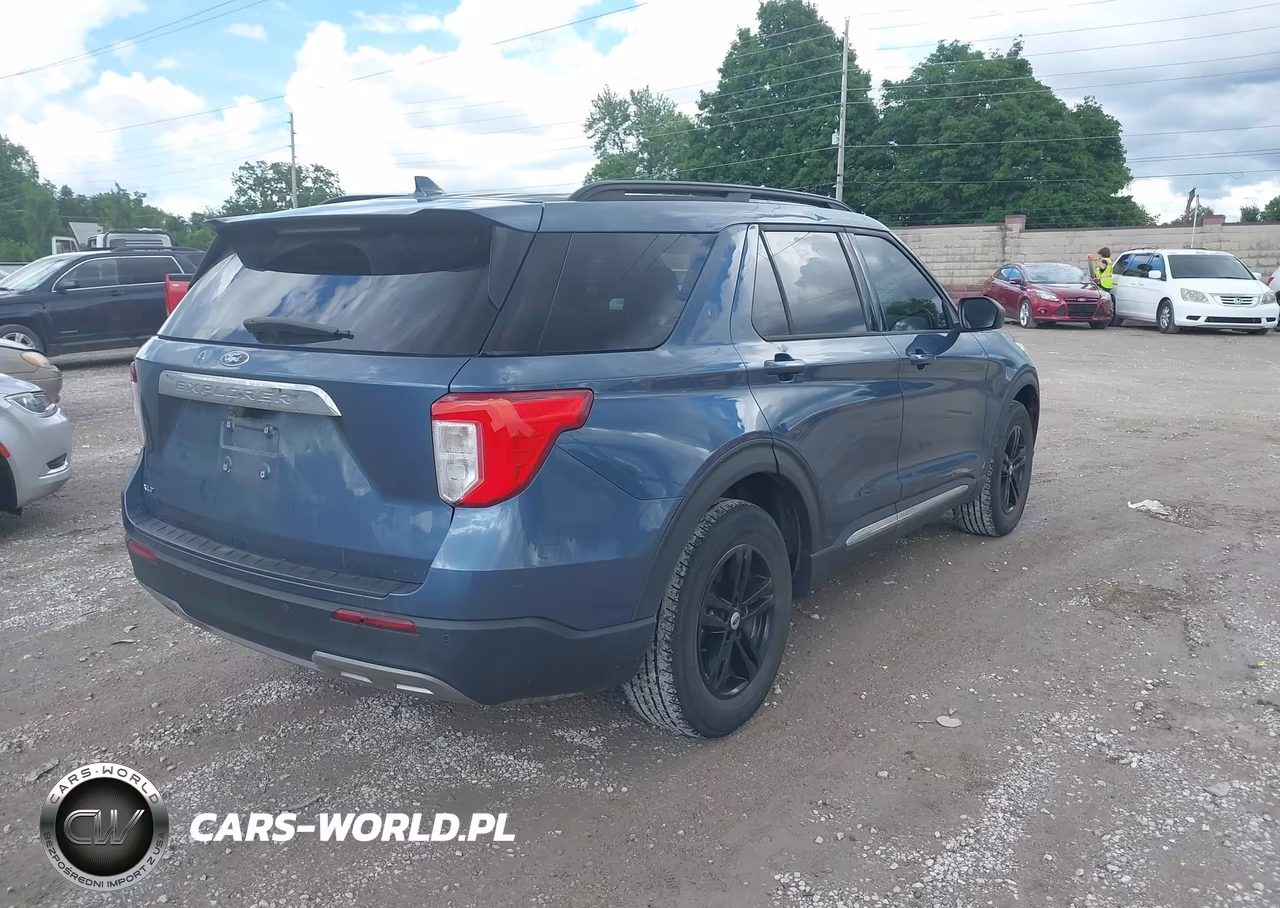 2020 Ford Explorer Xlt VIN:1FMSK8DH0LGA13632 - 4