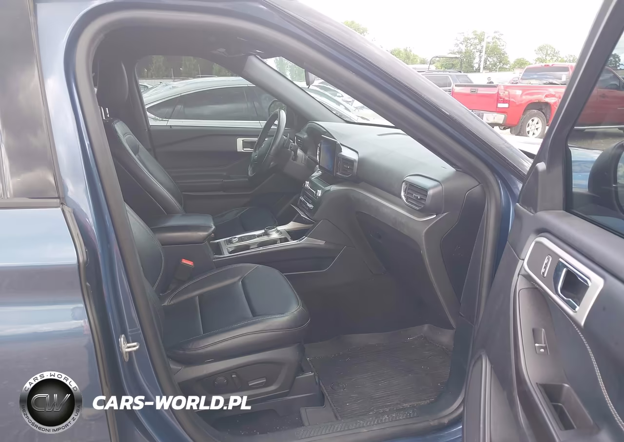 2020 Ford Explorer Xlt VIN:1FMSK8DH0LGA13632 - 5