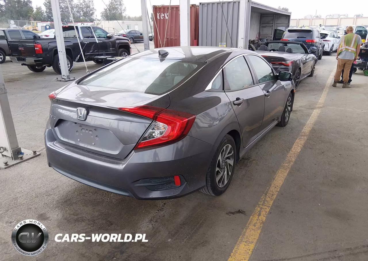2018 Honda Civic Ex VIN:2HGFC2F70JH608875 - 4
