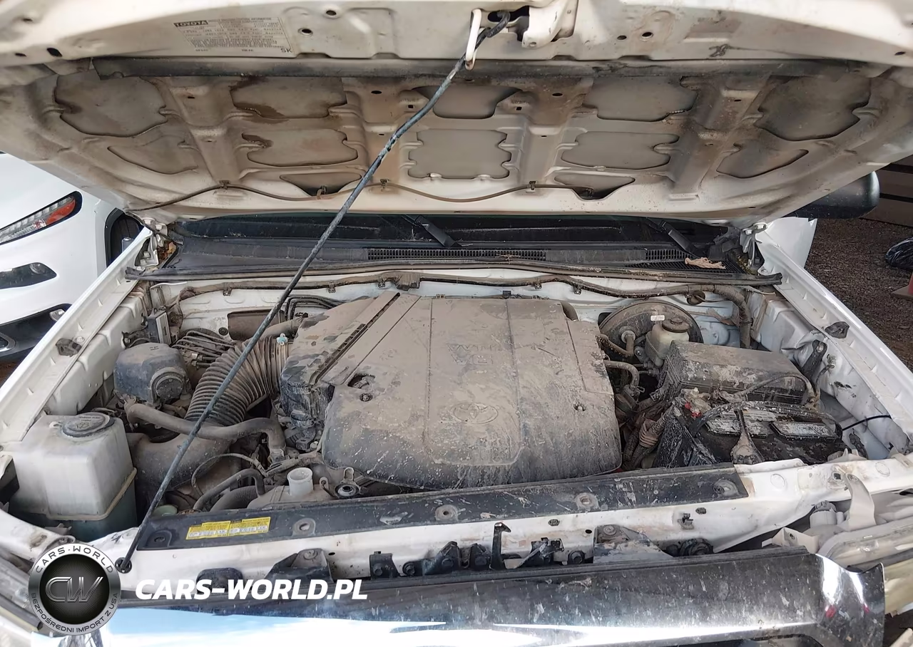 2015 Toyota Tacoma Prerunner V6 VIN:3TMJU4GN9FM191828 - 10