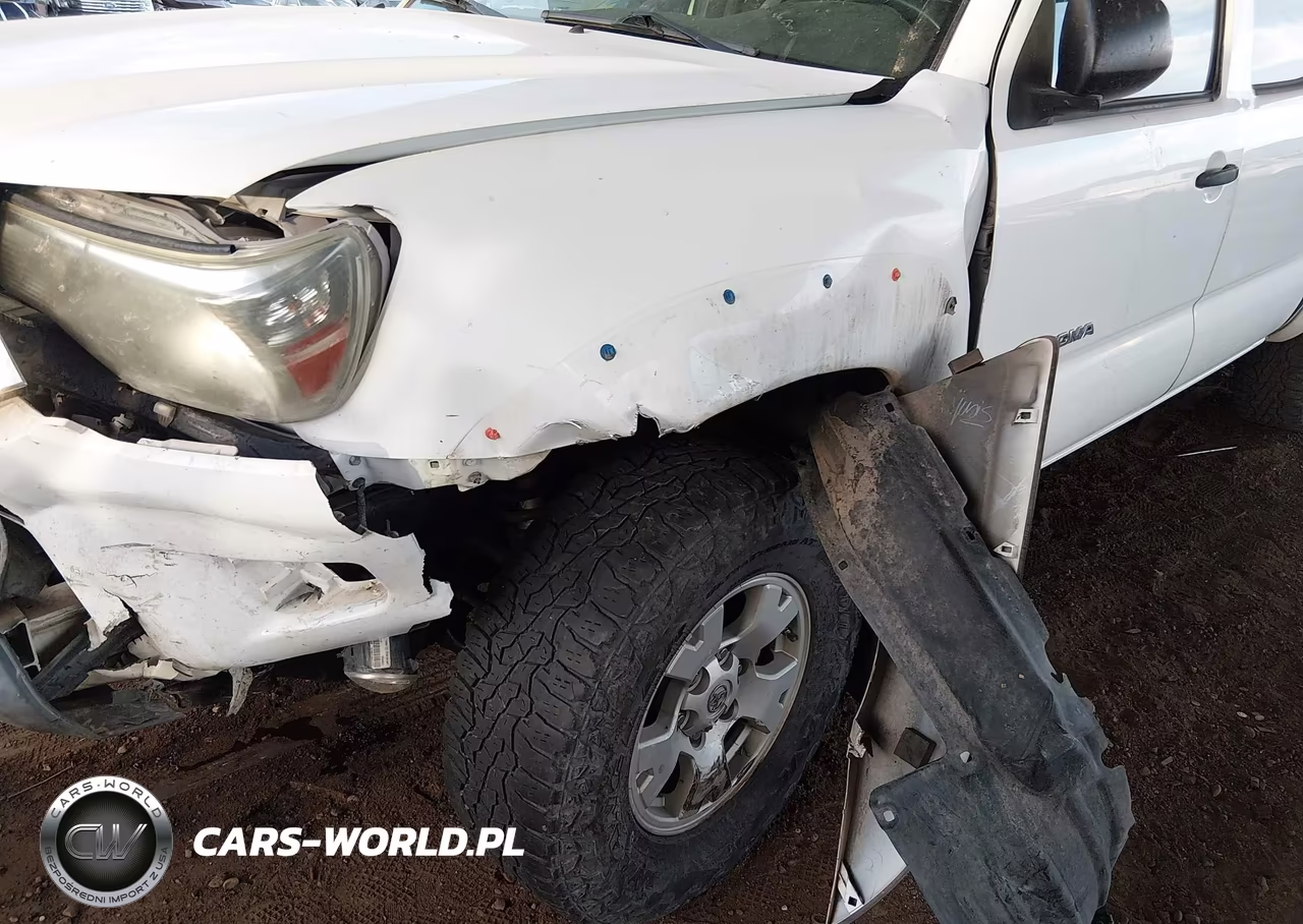 2015 Toyota Tacoma Prerunner V6 VIN:3TMJU4GN9FM191828 - 6