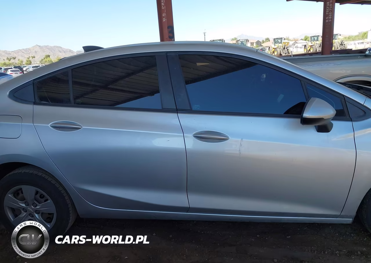 2018 Chevrolet Cruze Ls Auto VIN:1G1BC5SM1J7159835 - 13