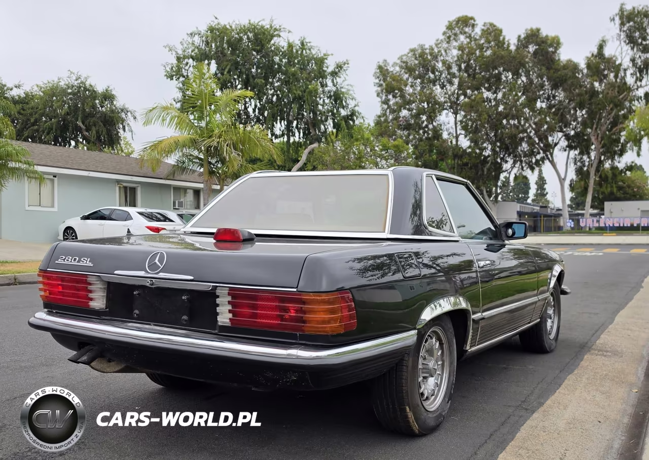 1981 Mercedes-Benz 280 Series VIN:WDB10704212007957 - 4