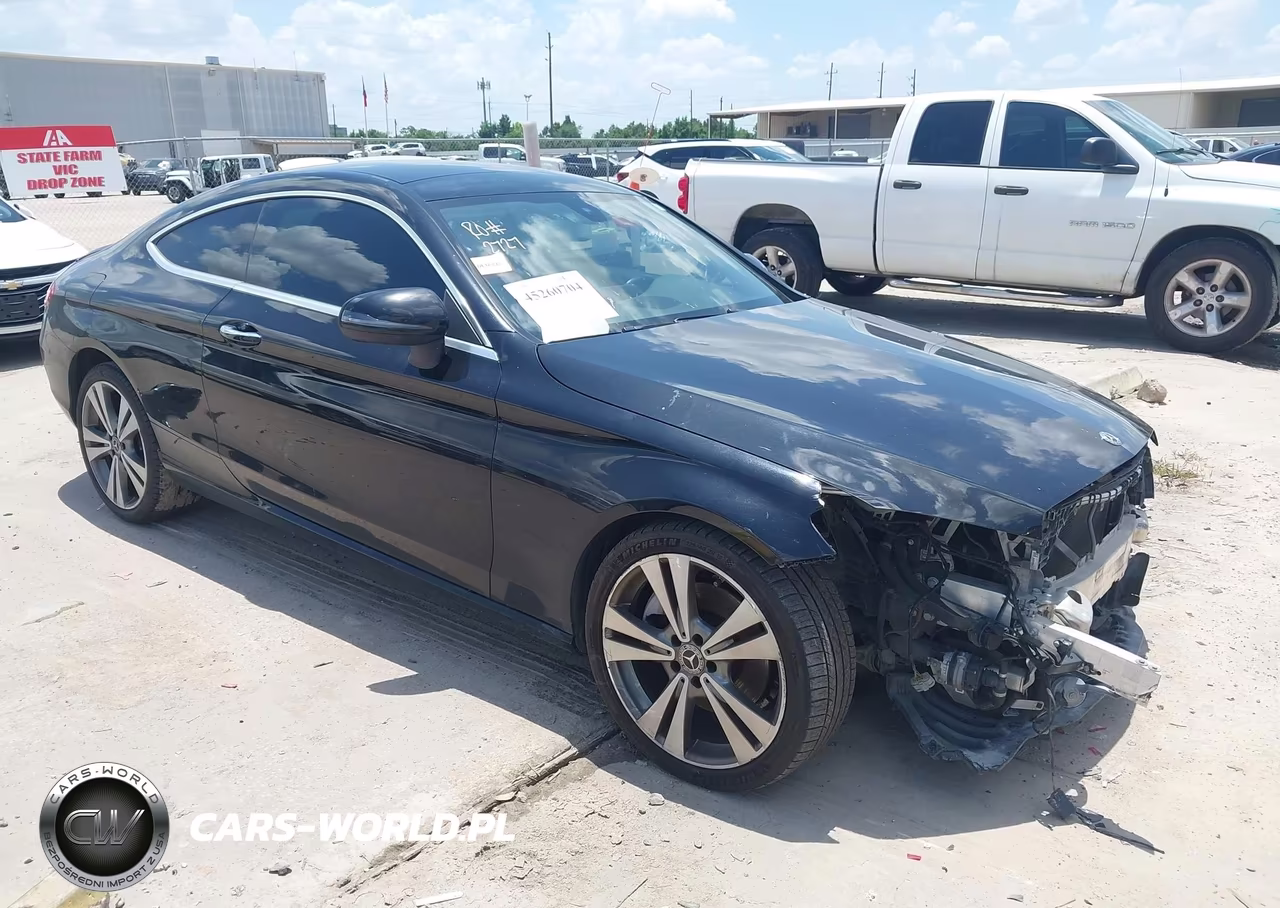 2017 Mercedes-Benz C 300 – zdjęcie 1 z 17