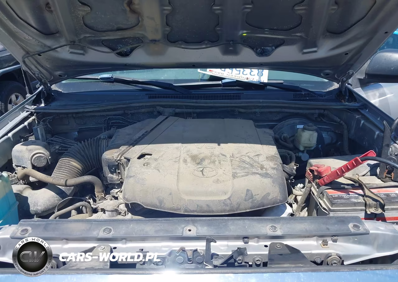 2015 Toyota Tacoma Base V6 VIN:5TFUU4EN5FX136657 - 10
