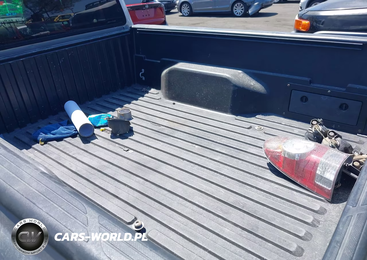 2015 Toyota Tacoma Base V6 VIN:5TFUU4EN5FX136657 - 12