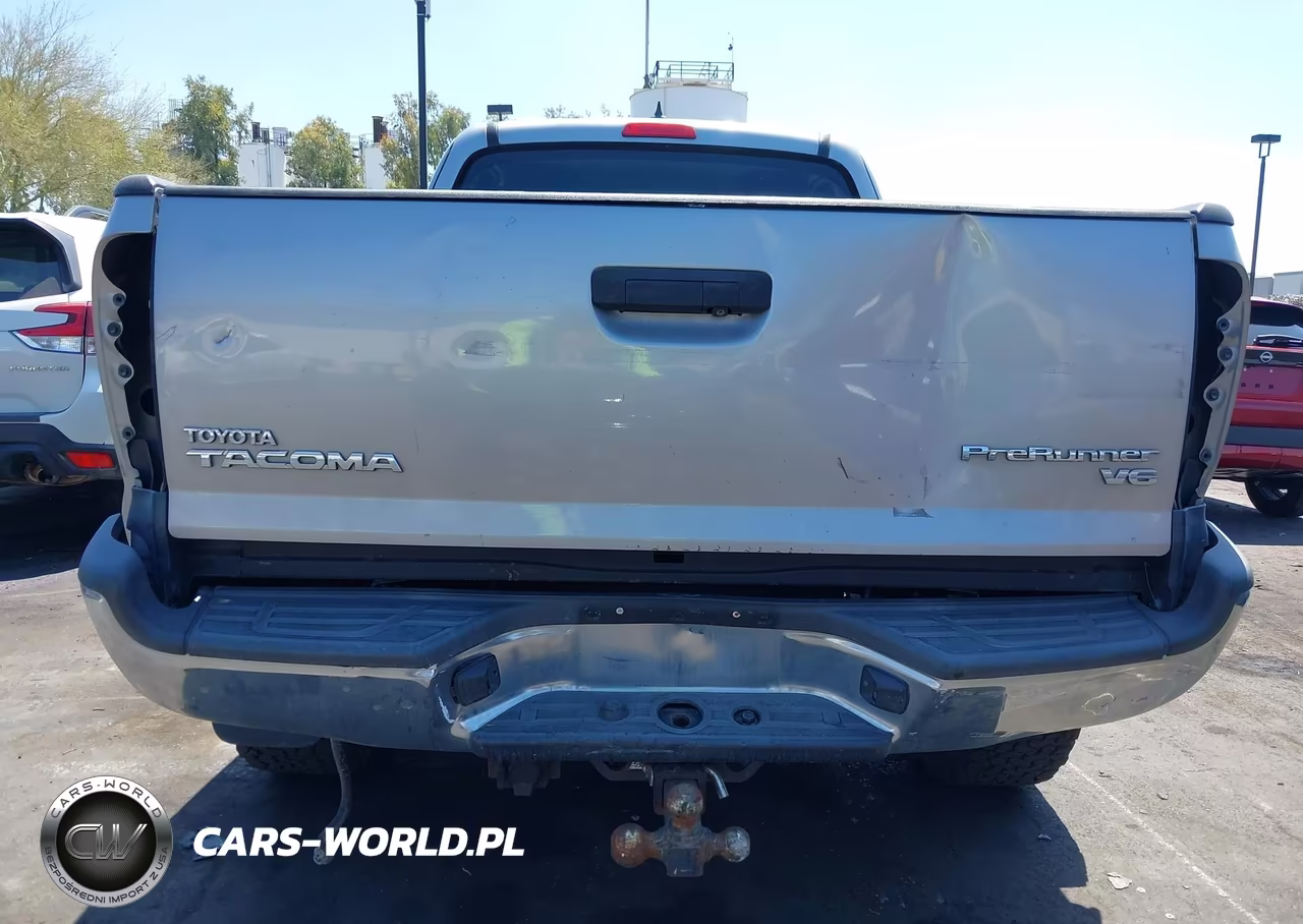 2015 Toyota Tacoma Base V6 VIN:5TFUU4EN5FX136657 - 6
