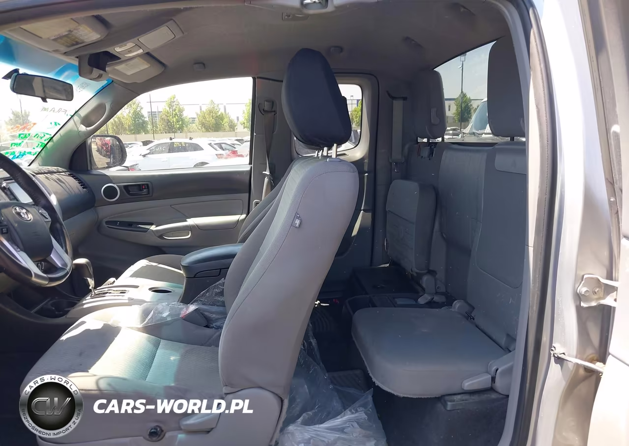2015 Toyota Tacoma Base V6 VIN:5TFUU4EN5FX136657 - 8