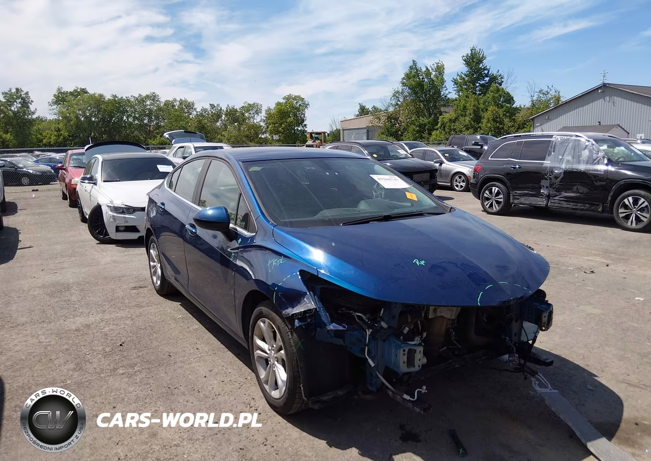 2019 Chevrolet Cruze Lt – zdjęcie 1 z 17