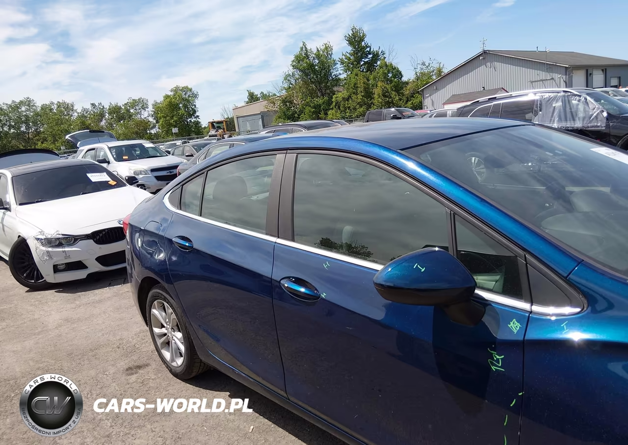 2019 Chevrolet Cruze Lt VIN:1G1BE5SM7K7119593 - 14