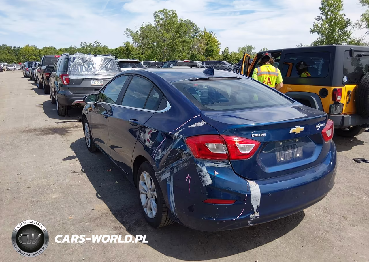2019 Chevrolet Cruze Lt VIN:1G1BE5SM7K7119593 - 3