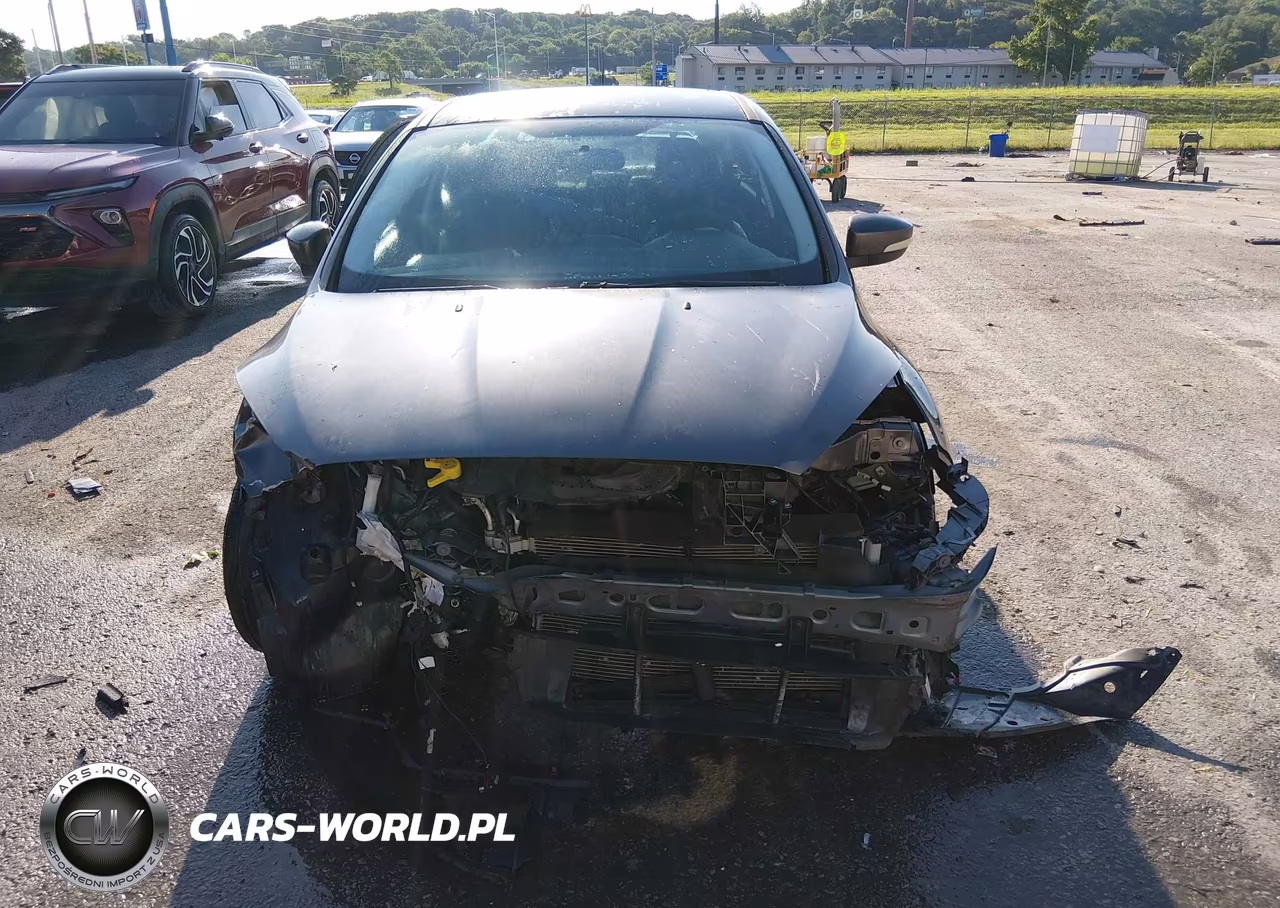 2016 Ford Focus Se VIN:1FADP3K25GL202943 - 6