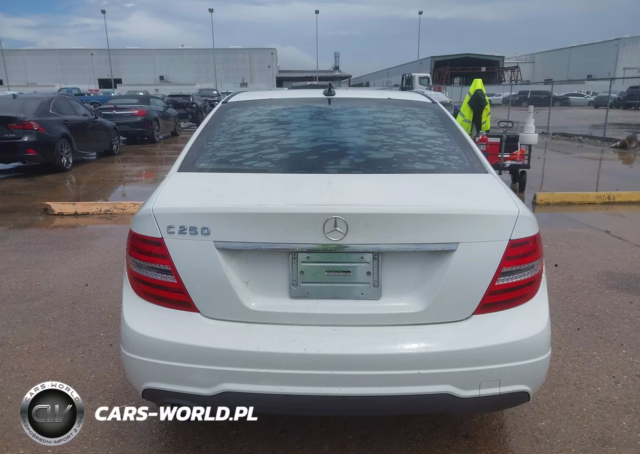 2012 Mercedes-Benz C 250 Luxury-Sport VIN:WDDGF4HB9CR199792 - 17