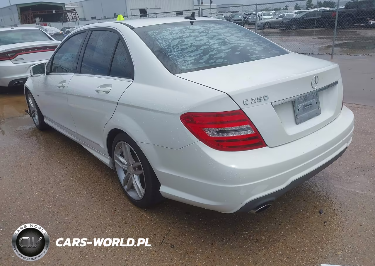 2012 Mercedes-Benz C 250 Luxury-Sport VIN:WDDGF4HB9CR199792 - 3