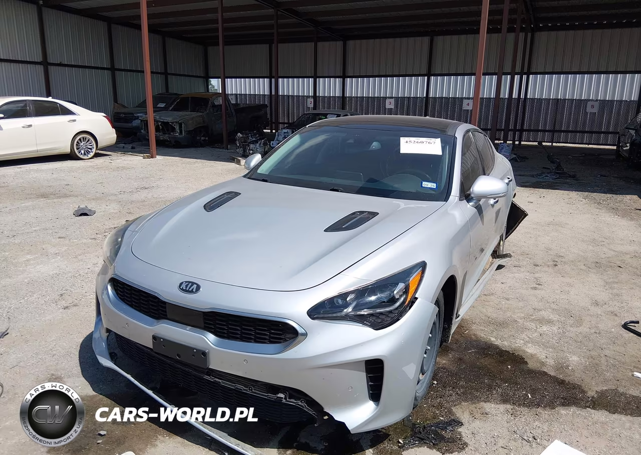 2018 Kia Stinger Premium VIN:KNAE25LA8J6037312 - 2