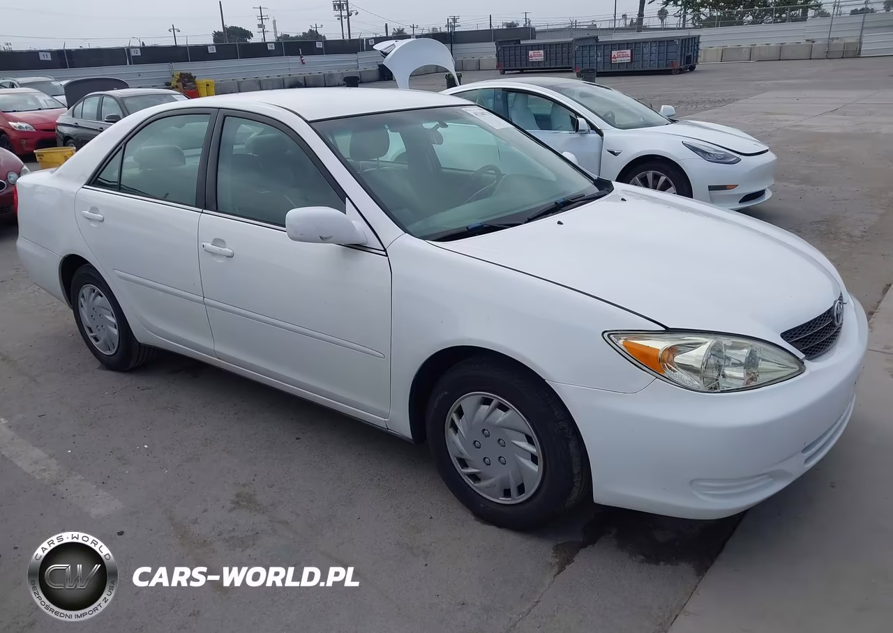 2004 Toyota Camry Le – zdjęcie 1 z 11