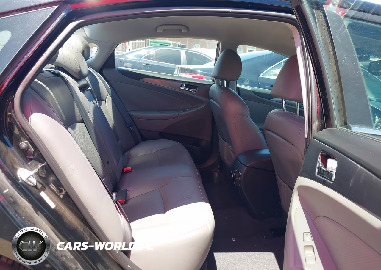 2013 Hyundai Sonata Hybrid Limited VIN:KMHEC4A48DA095327 - 8
