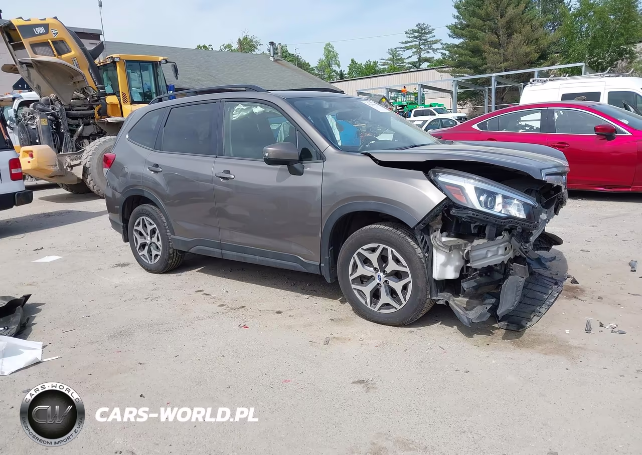 2020 Subaru Forester Premium VIN:JF2SKAJC2LH496895 - 1