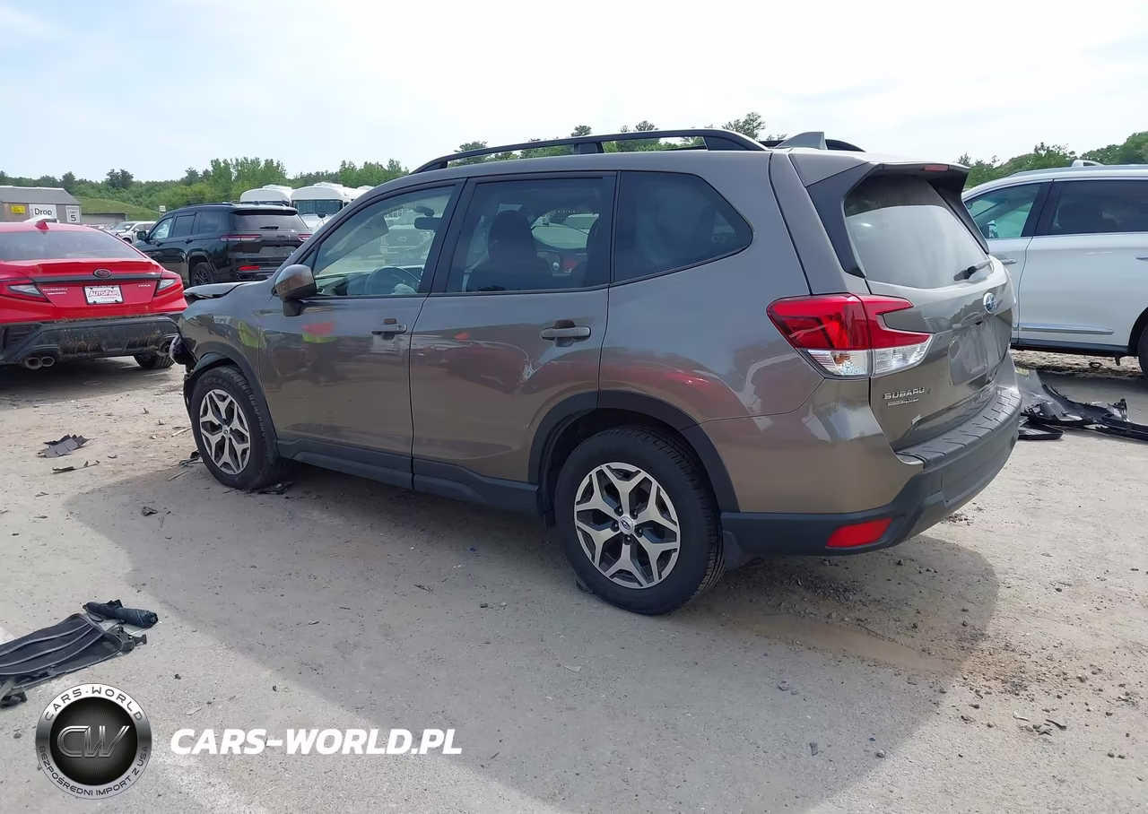 2020 Subaru Forester Premium VIN:JF2SKAJC2LH496895 - 3