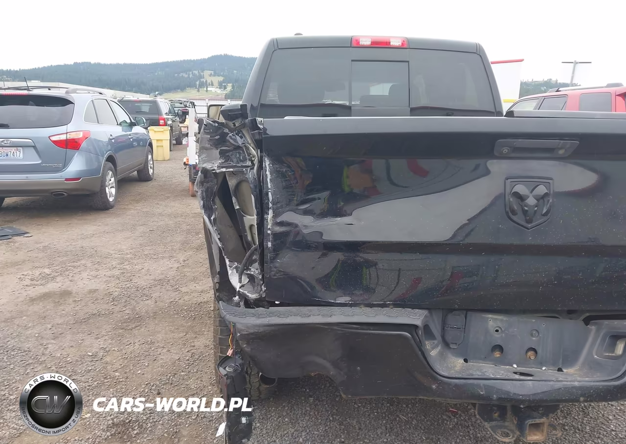 2014 Ram 1500 Sport VIN:1C6RR7MT2ES261594 - 17