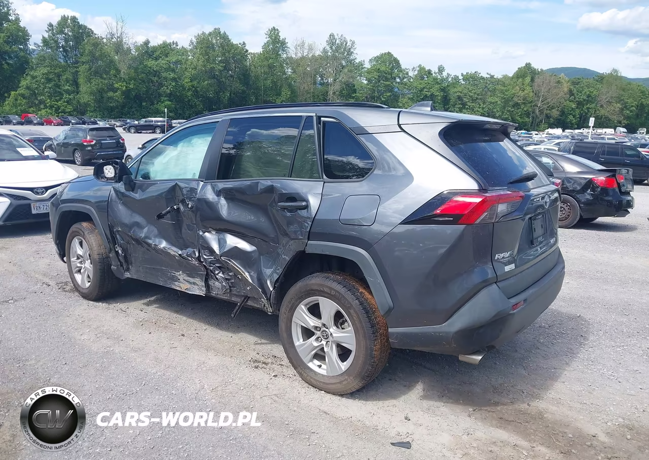 2021 Toyota Rav4 Xle VIN:2T3P1RFV7MC197464 - 3