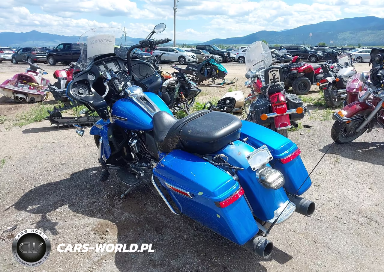 2018 Harley-Davidson Fltru VIN:1HD1KGD11JB660143 - 3