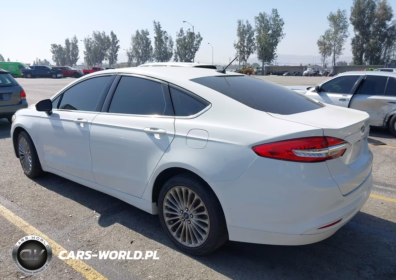 2019 Ford Fusion S VIN:3FA6P0G79KR184033 - 3