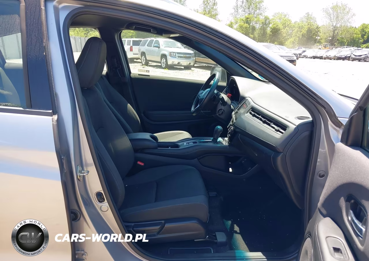 2019 Honda Hr-V Sport VIN:3CZRU6H19KG734401 - 5