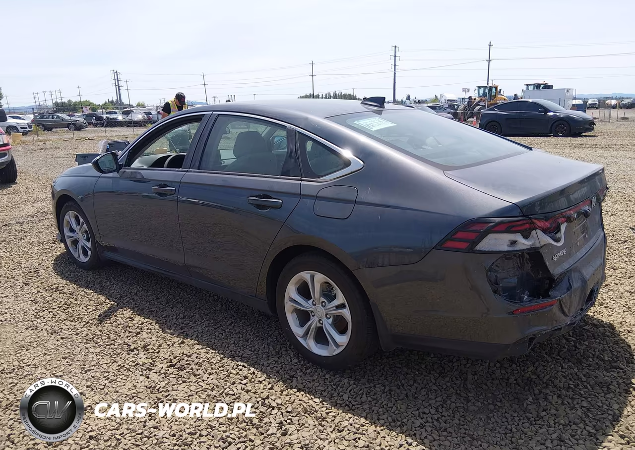 2025 Honda Accord Lx VIN:1HGCY1F2XSA049063 - 3