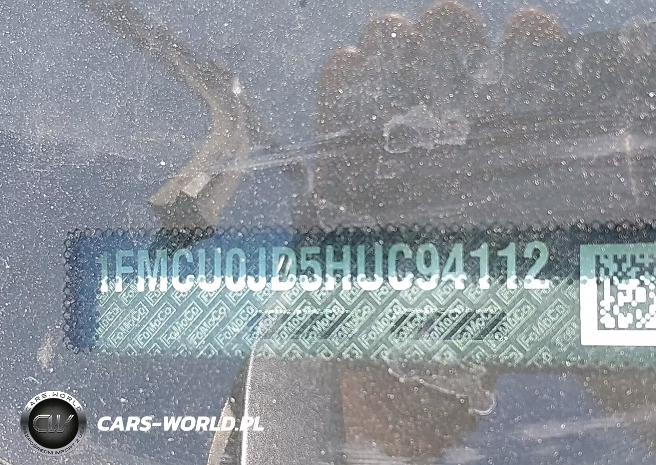 2017 Ford Escape Titanium VIN:1FMCU0JD5HUC94112 - 17