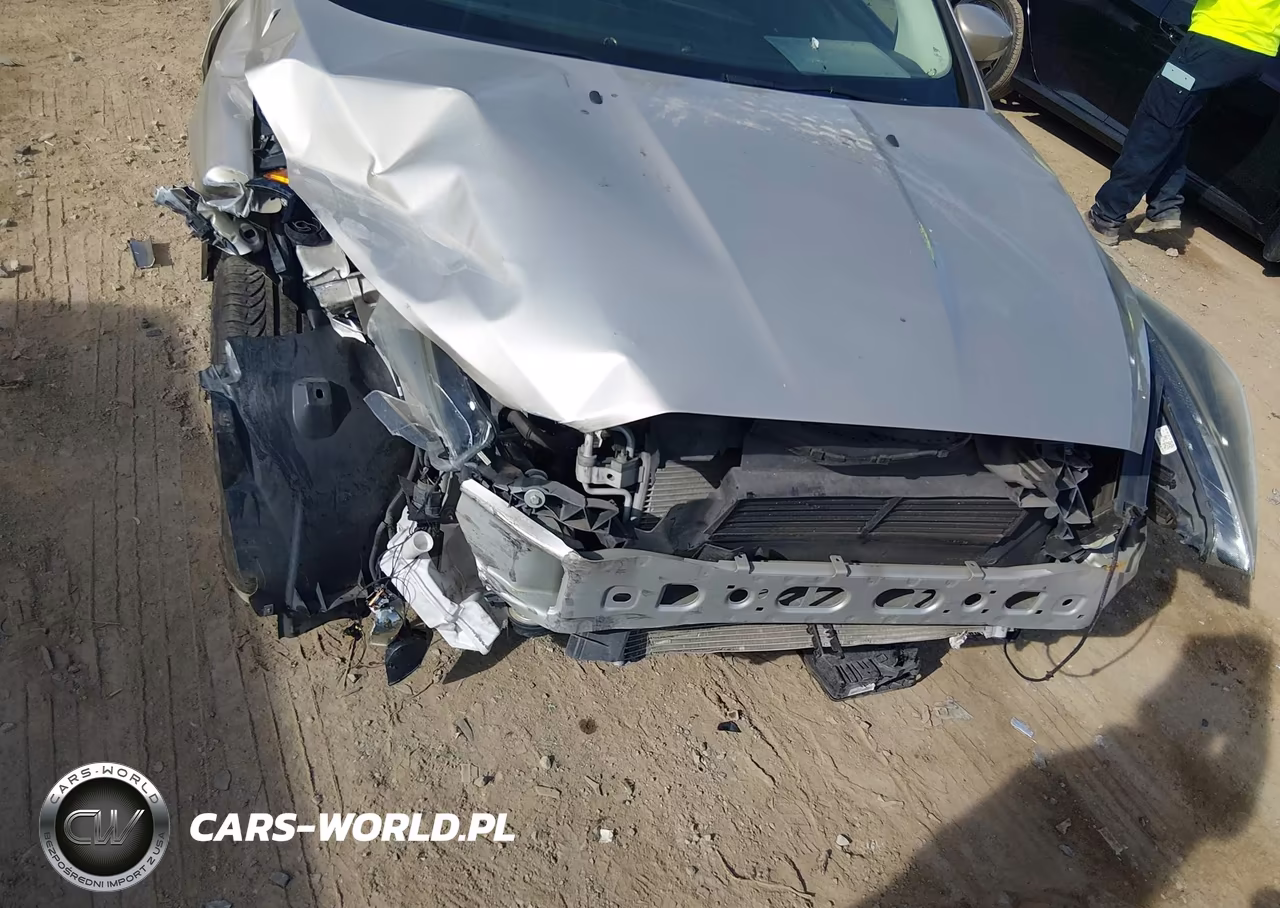 FORD FOCUS SEL VIN:1FADP3H21HL223152 - 6