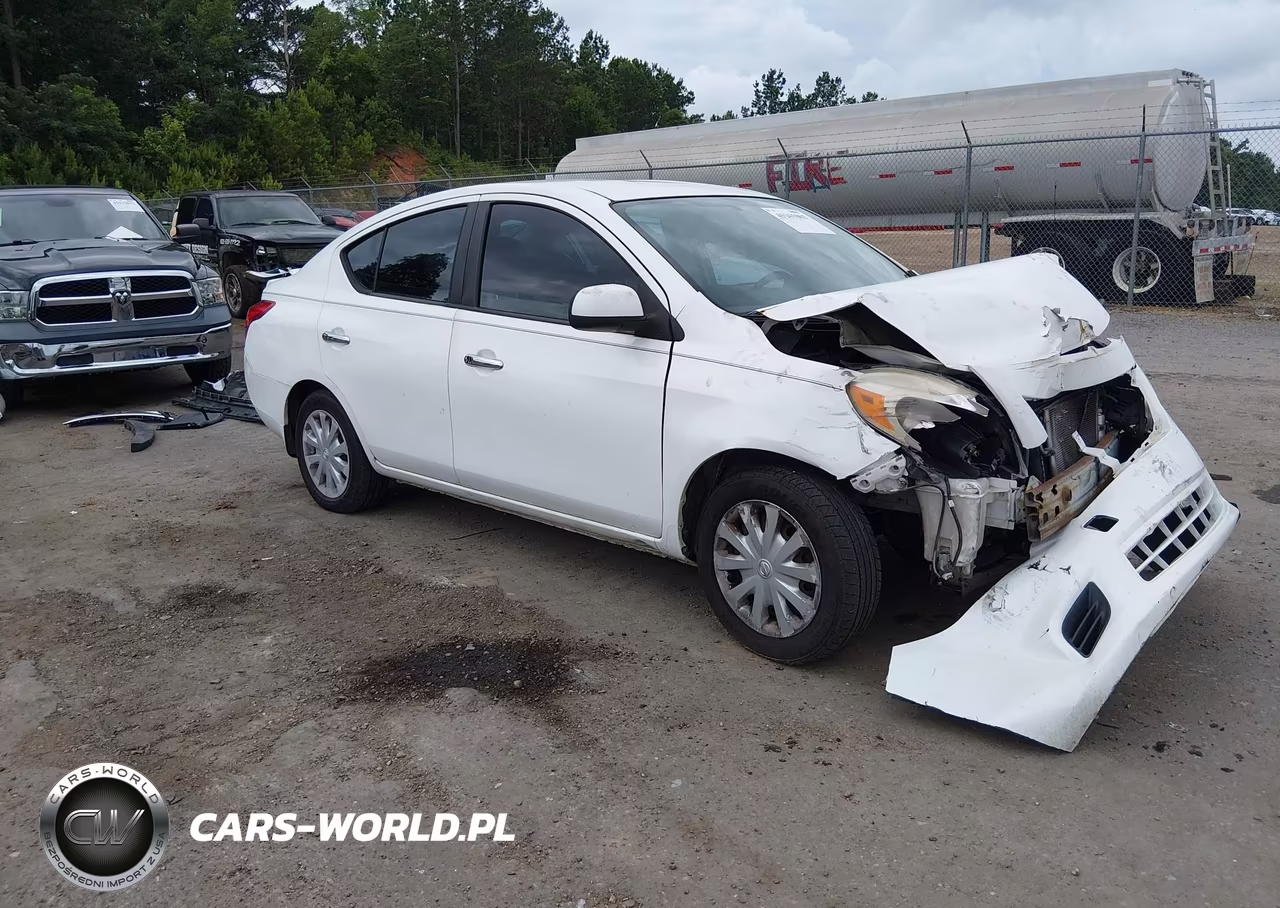 2012 Nissan Versa 1.6 Sv – zdjęcie 1 z 14