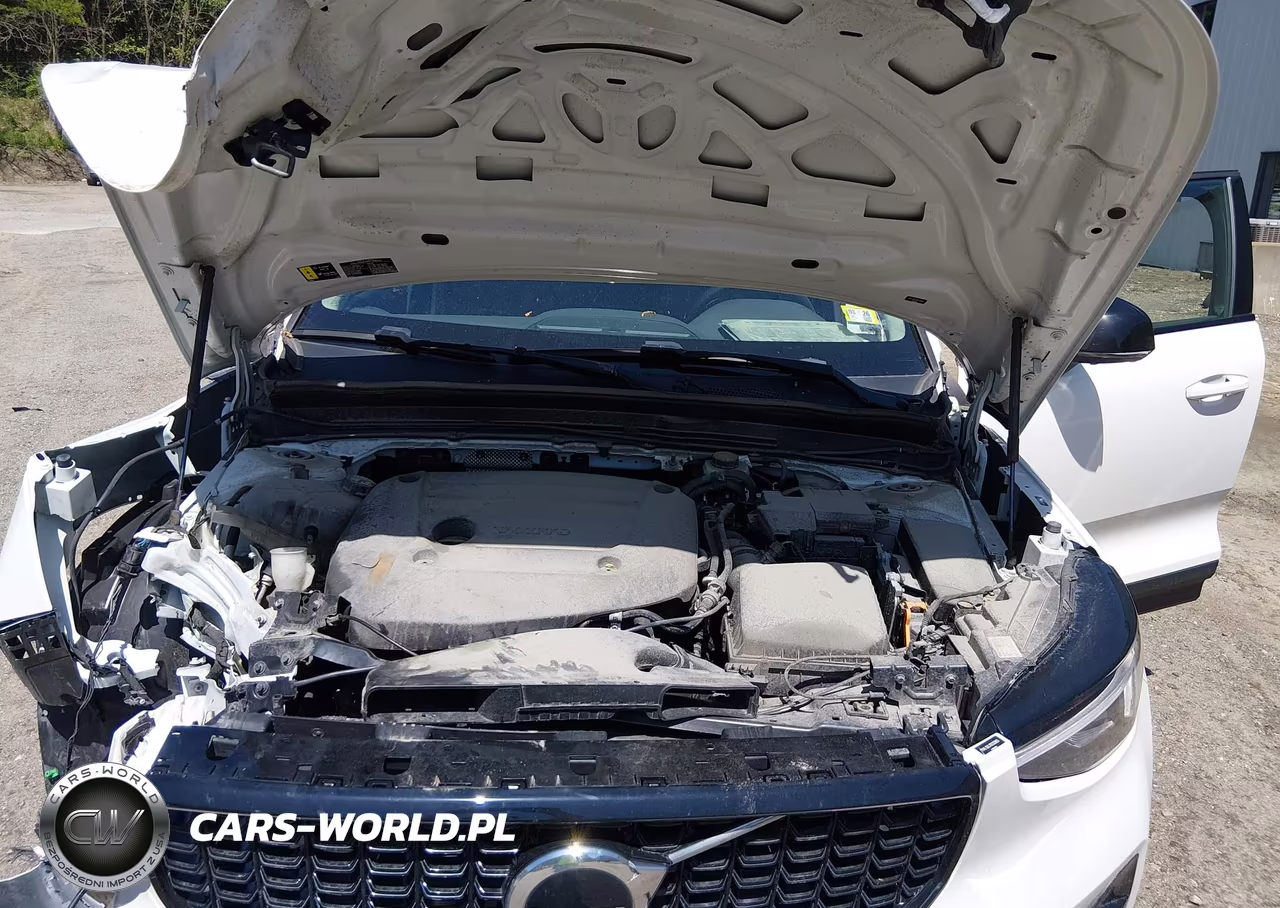 2024 Volvo Xc40 B5 Plus Dark Theme VIN:YV4L12UL7R2332803 - 10