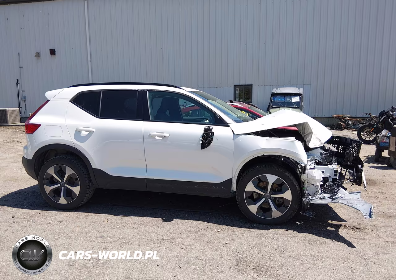 2024 Volvo Xc40 B5 Plus Dark Theme VIN:YV4L12UL7R2332803 - 13