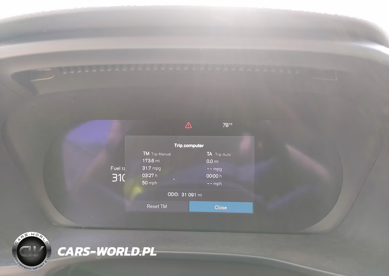 2024 Volvo Xc40 B5 Plus Dark Theme VIN:YV4L12UL7R2332803 - 7