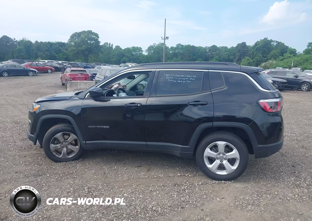 2018 Jeep Compass Latitude 4X4 VIN:3C4NJDBB5JT434587 - 14