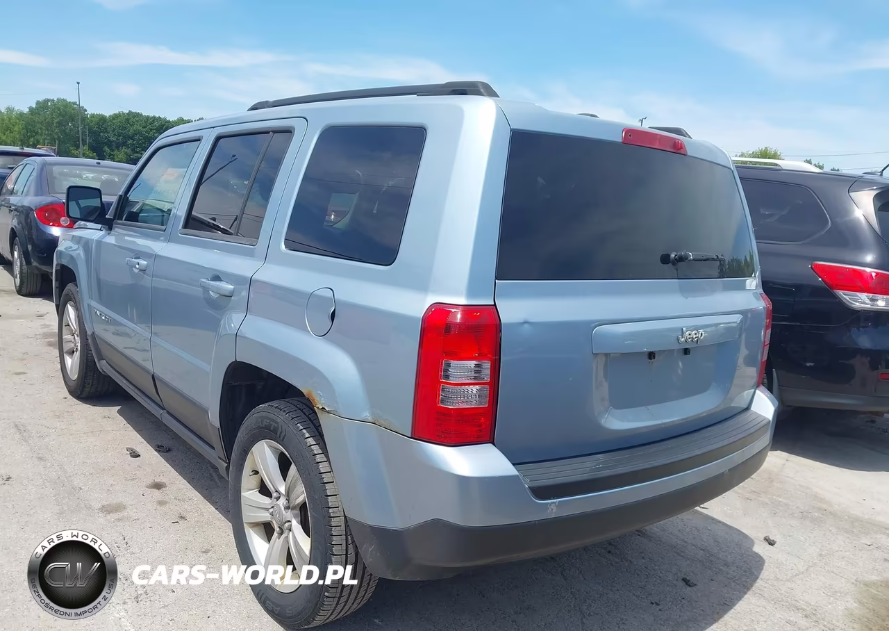 2013 Jeep Patriot Sport VIN:1C4NJPBB2DD250588 - 3